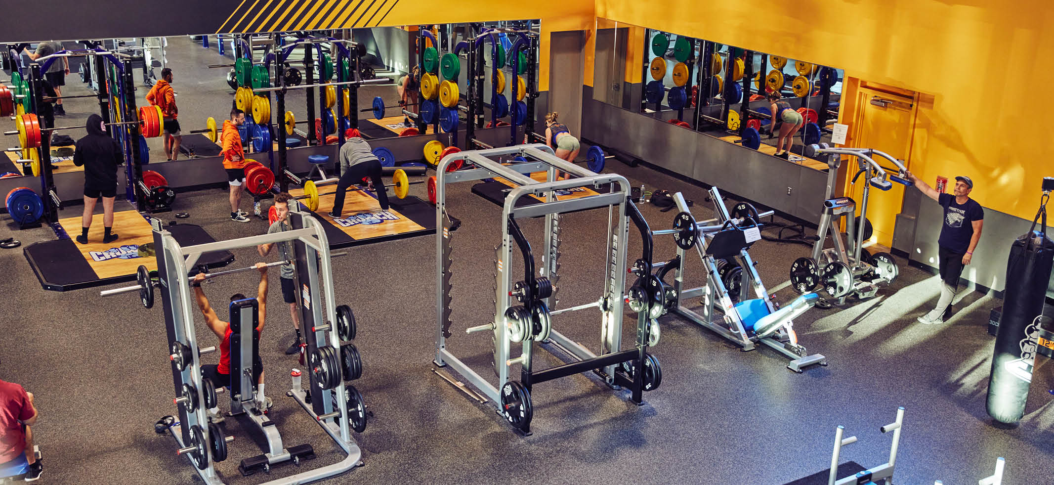 Can You Bring a Guest to Crunch Fitness? Discover the Perks!