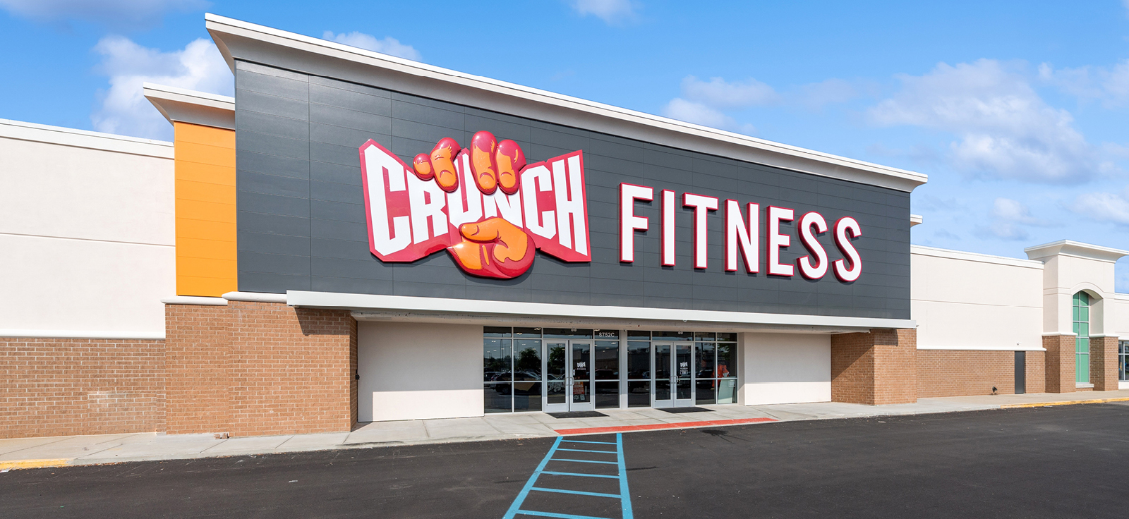 Crunch gym