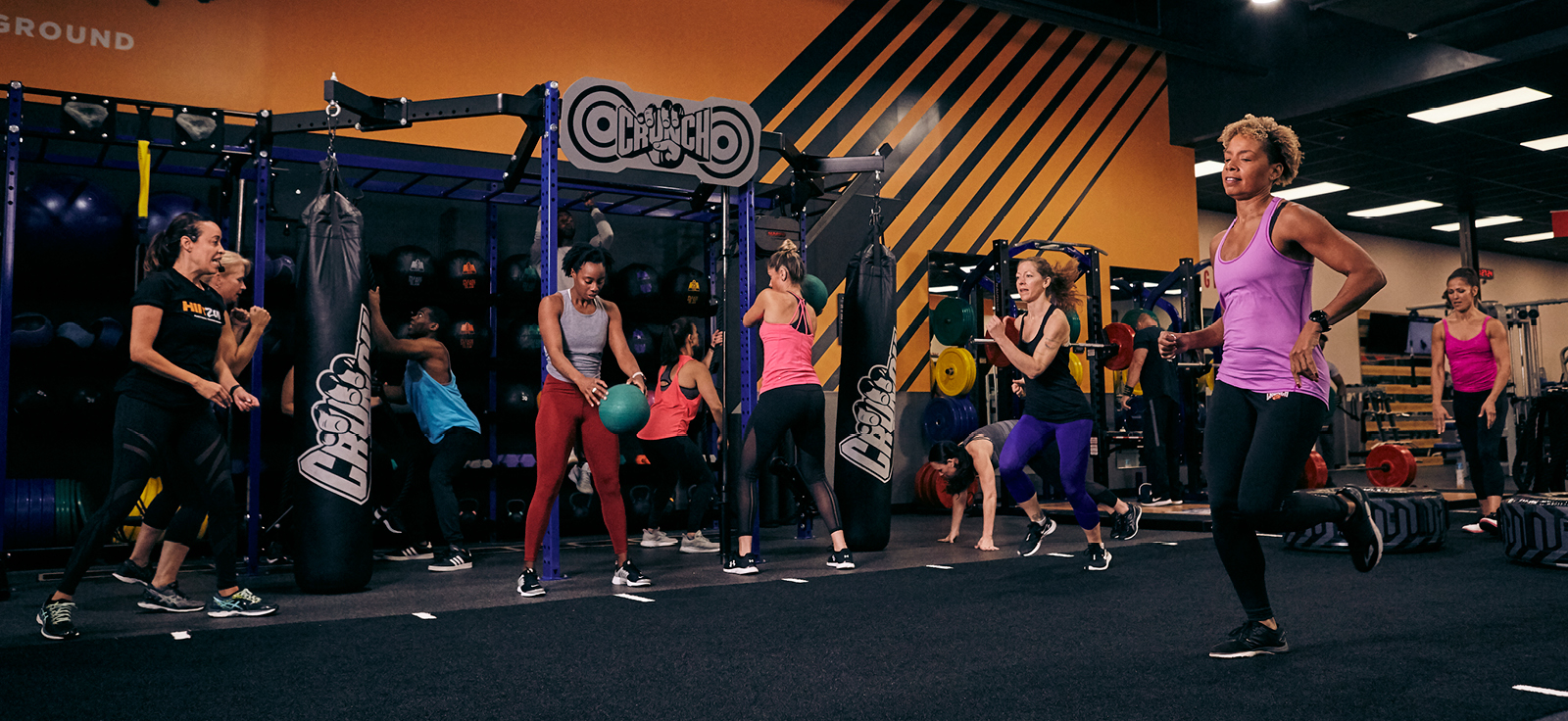 crunch gym hiitzone